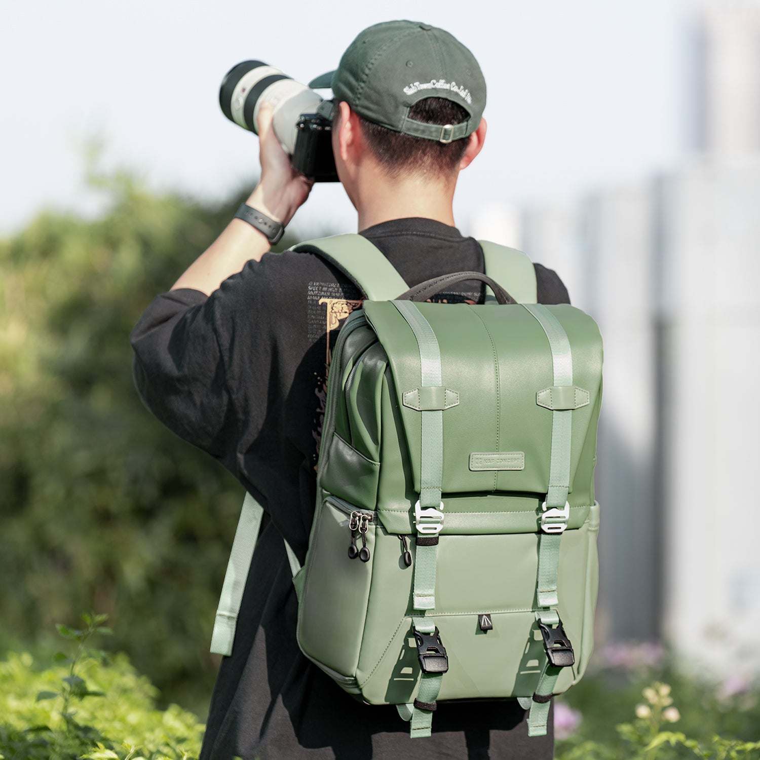 Camera Backpack Camera Bags for Photographers Large Capacity Camera Case with Raincover 15-15.6 Inch Laptop Compartment Backpack 20L Urban Wander 01 (Light green)